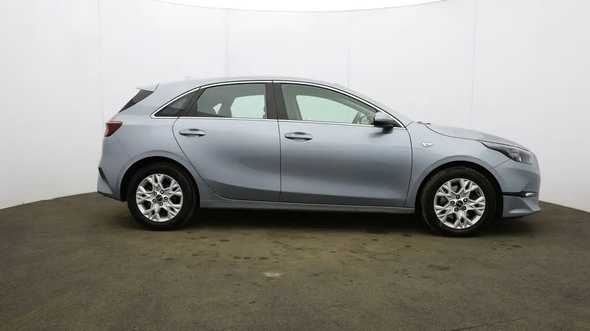 2023-kia-ceed-15-t-gdi-2-158bhp-non-adap-hatchback-big-49