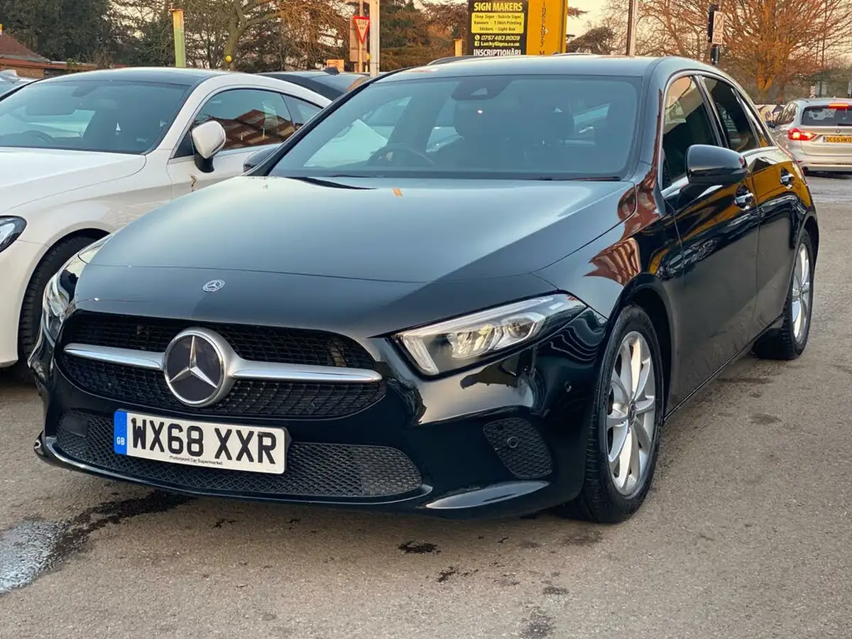 2018-mercedes-benz-a-class-13-a180-sport-executivess-7g-dct-big-5