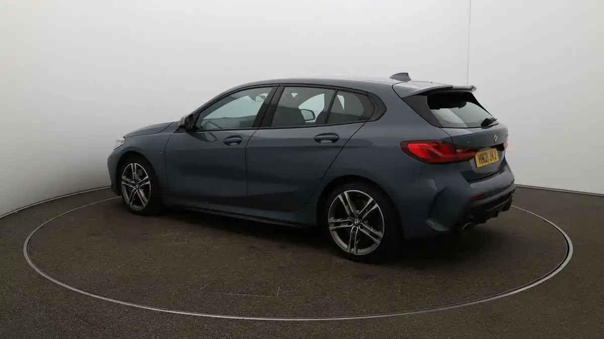 2021-bmw-1-series-20-m135i-xdrive-big-33