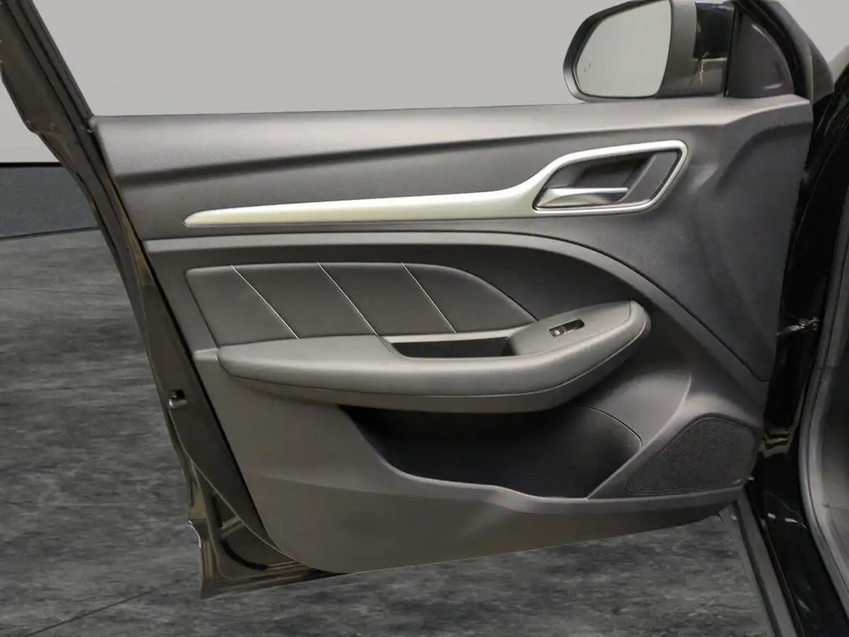 2021-mg-zs-suv-e-exclusive-ev-big-35