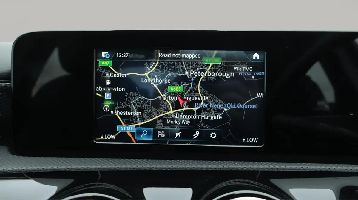 2020-mercedes-benz-a-class-13-a200-sport-saloon-4d-7g-dct-big-11