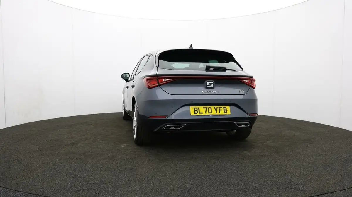 2020-seat-leon-14-e-hybrid-fr-hatchback-big-32