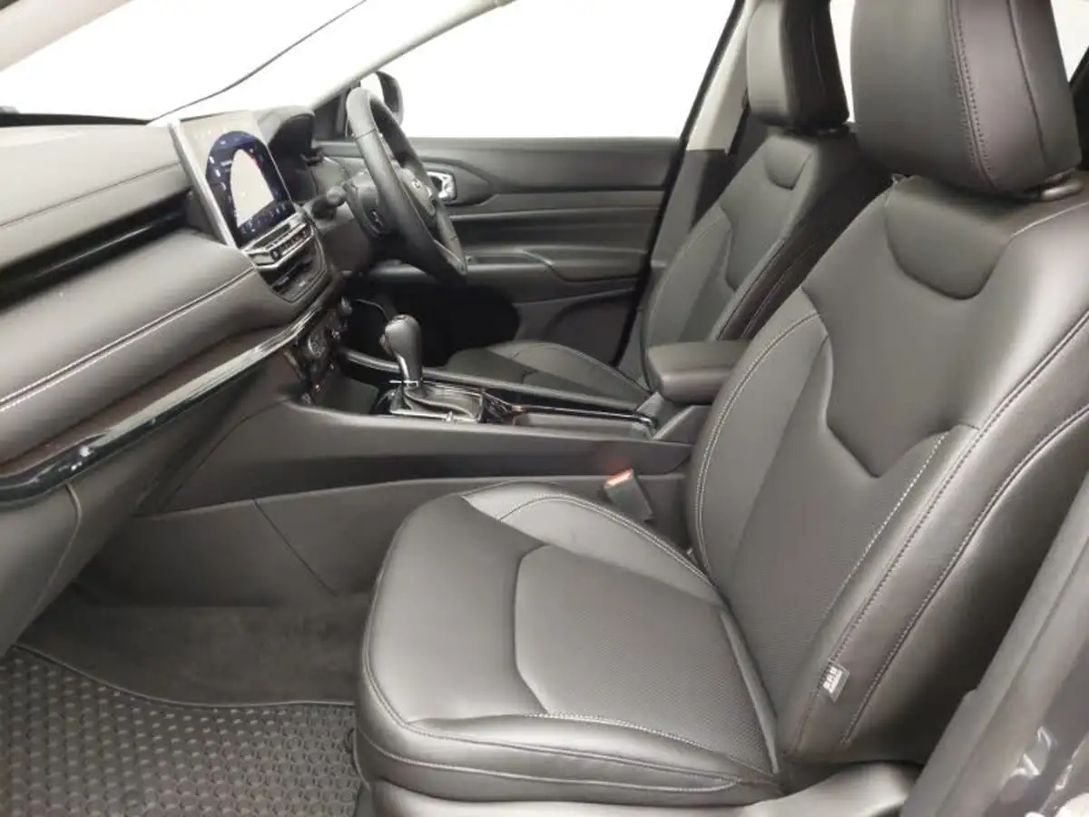 2025-jeep-compass-13-gse-s-big-4