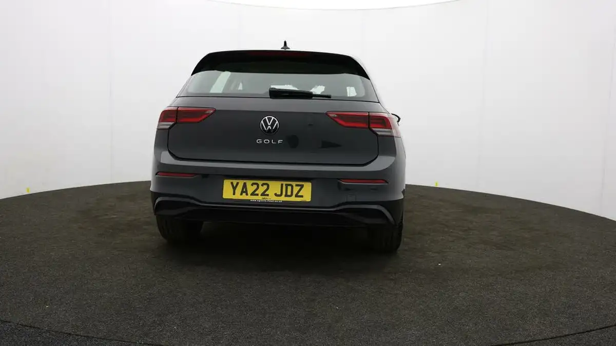 2022-volkswagen-golf-20tdi-life-hatchback-big-56