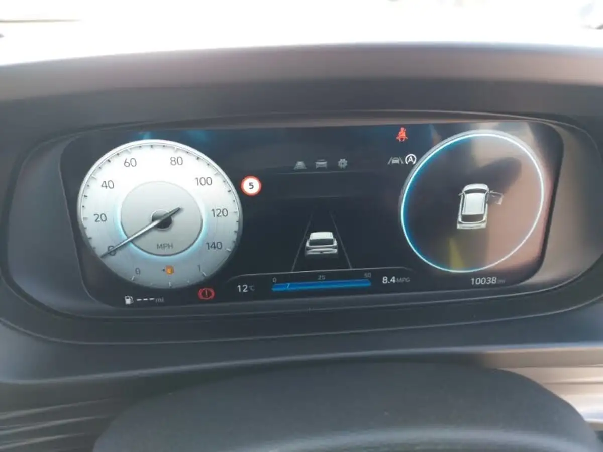 2024-hyundai-i20-10-t-gdi-advance-big-12
