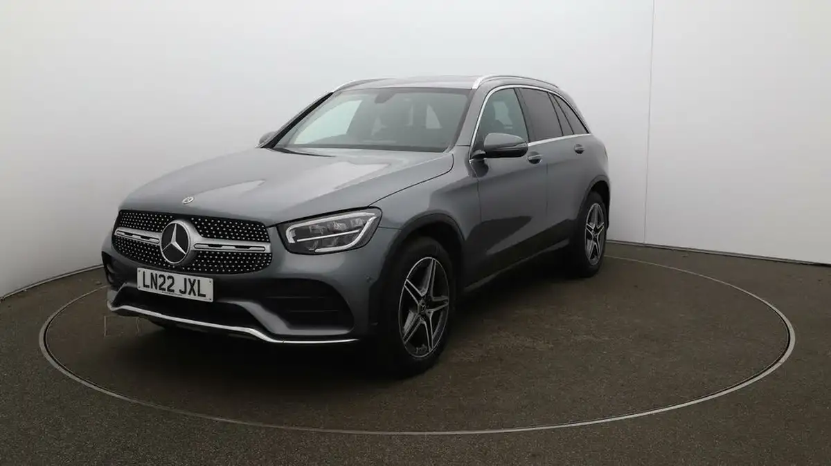 2022-mercedes-benz-glc-class-20d-glc220d-amg-line-195ps-station-wagon-5d-1950cc-4matic-plus-big-36