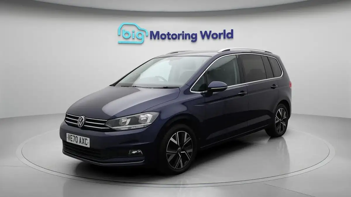 2020-volkswagen-touran-15-tsi-sel-dsg-big-3