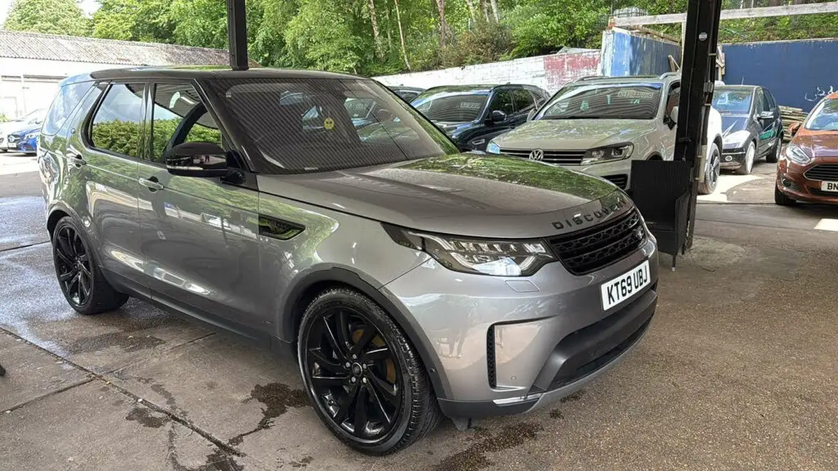 2020-land-rover-discovery-30-sd6-hse-luxury-big-3
