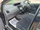 2013-toyota-prius-small-9