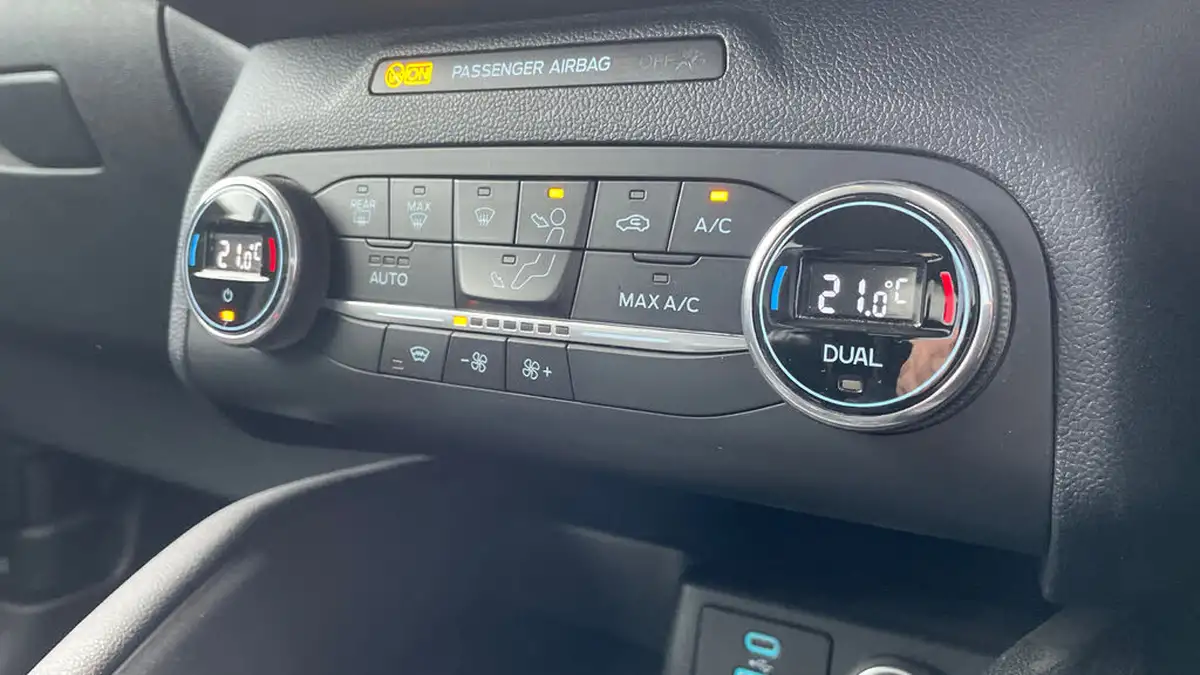 2020-ford-kuga-20-titanium-first-edition-150ps-mhev-big-26