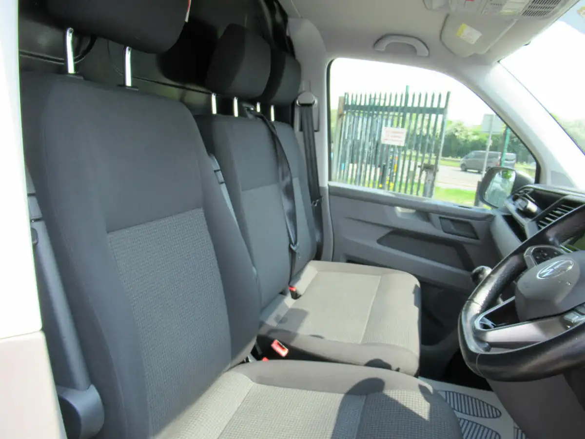 2020-volkswagen-transporter-20tdi-t28-startline-bmt-lwb-110pseu6dt-e-big-16