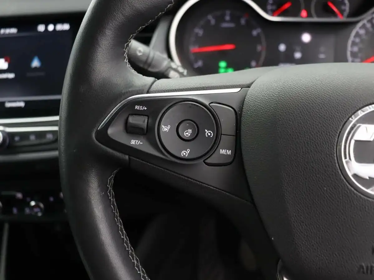 2022-vauxhall-crossland-15-ultimate-110ps-big-37