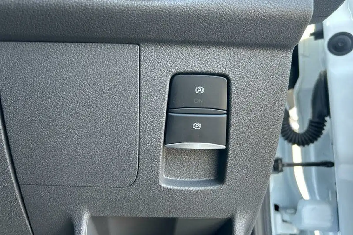 2024-ford-transit-20tdci-350-l2h2-leader-165pseu6d-panel-van-big-15