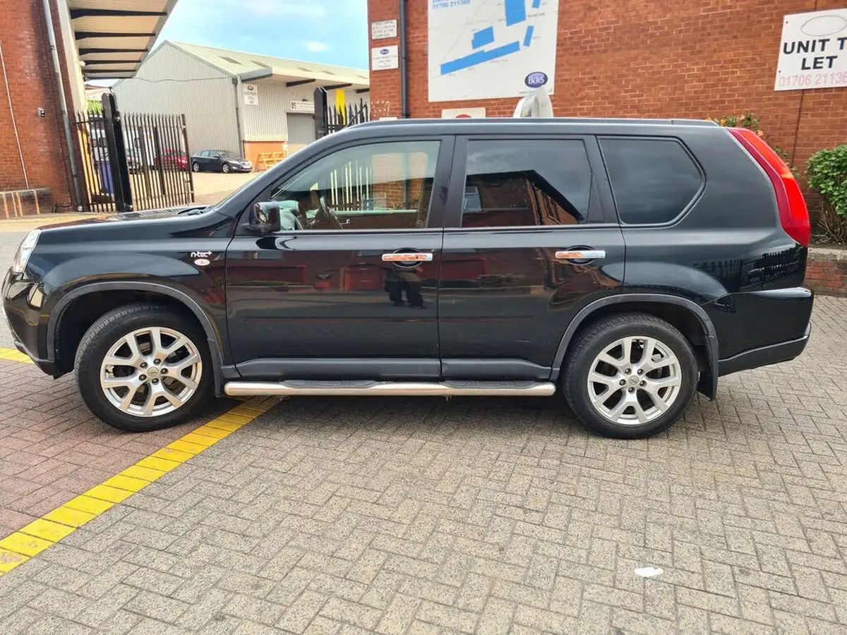 2014-nissan-x-trail-20td-n-tec-big-11