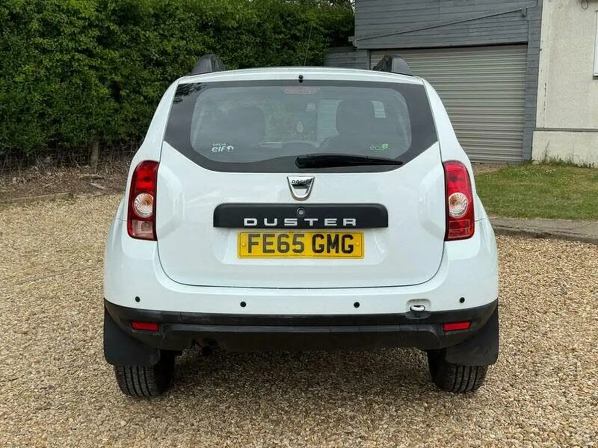 2015-dacia-duster-15dci-ambiance-110bhp-station-wagon-5d-big-7