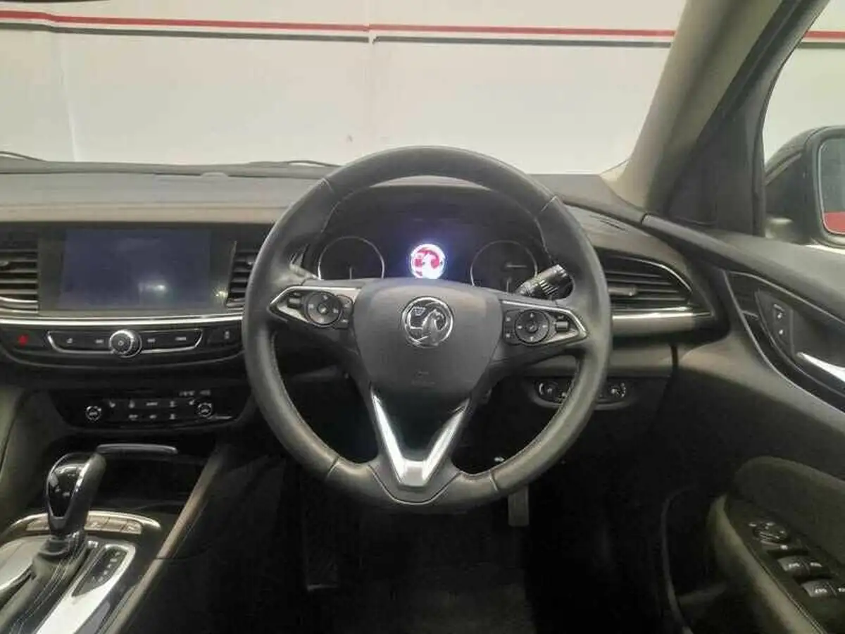 2022-vauxhall-insignia-grand-sport-15-turbo-d-design-auto-big-8