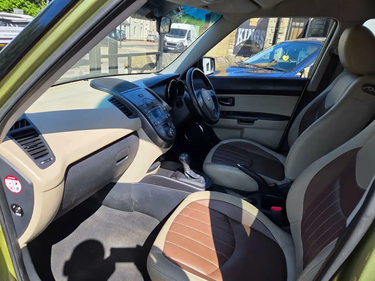 2011-kia-soul-16td-searcher-auto-big-26