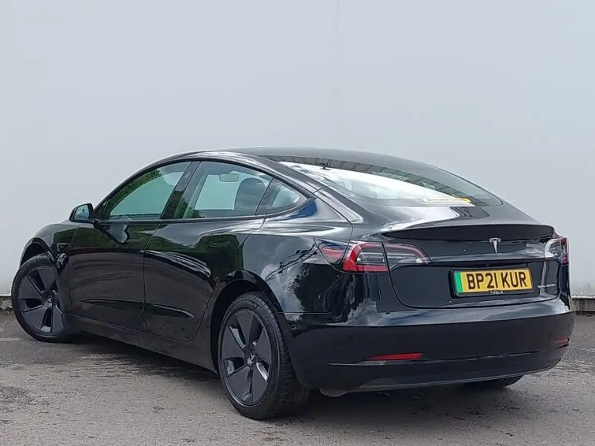 2021-tesla-model-3-e-long-range-4x4-big-1