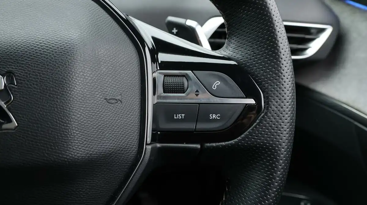 2022-peugeot-3008-suv-12-puretech-gt-premium-big-26