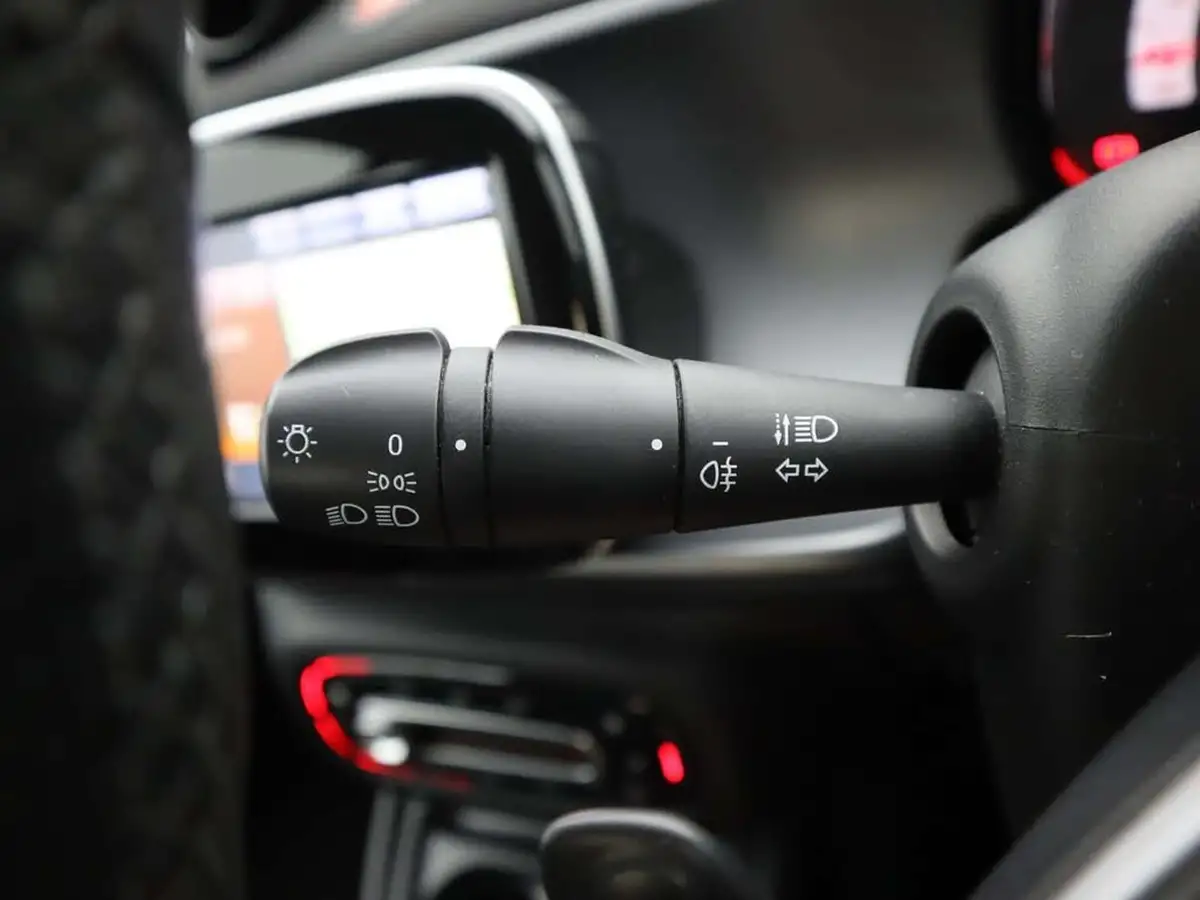 2018-smart-fortwo-10-prime-sport-premium-coupe-twinamic-big-16