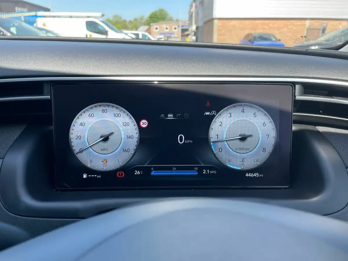 2022-hyundai-tucson-16-t-gdi-premium-150ps-big-13