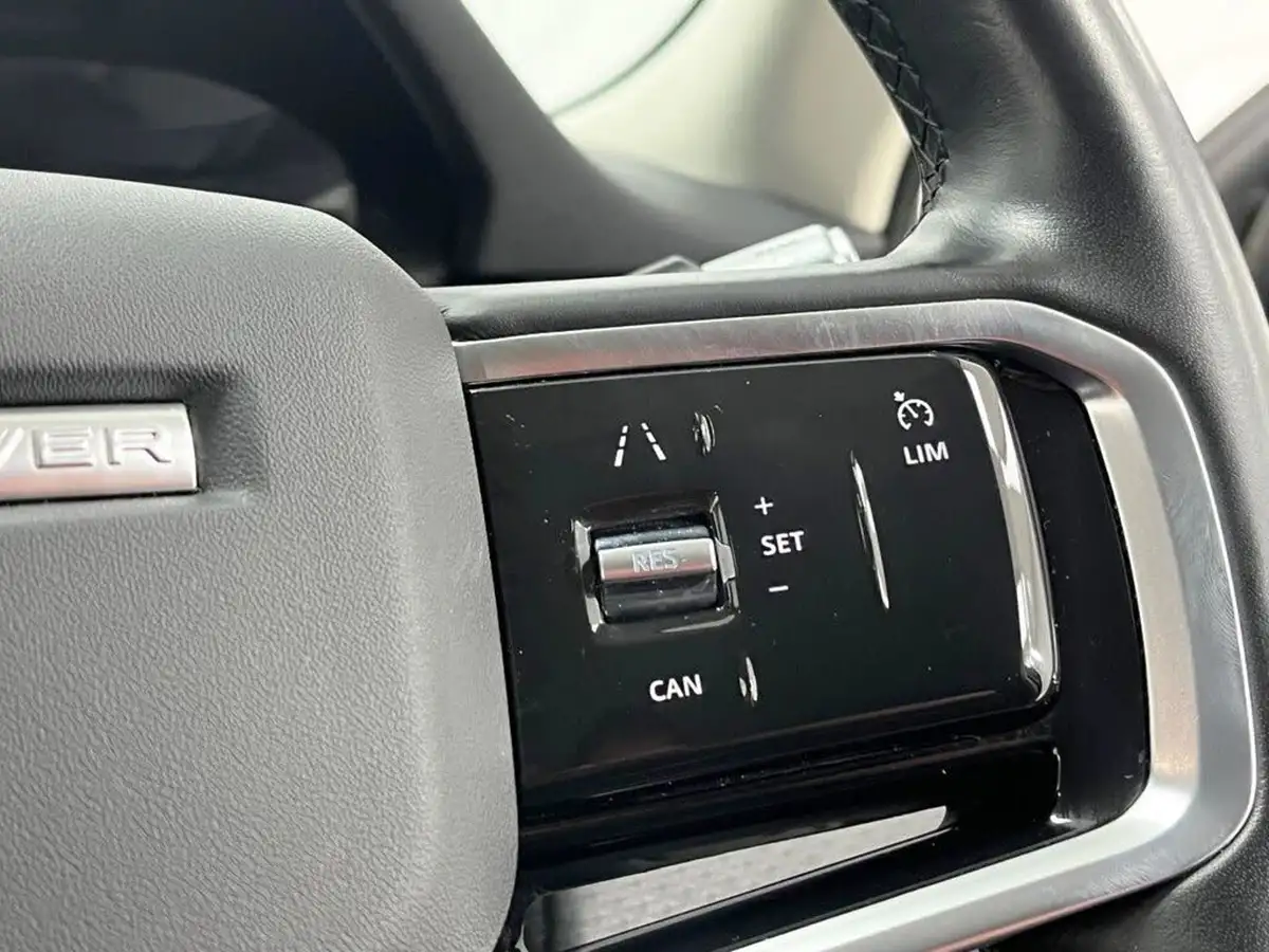 2021-land-rover-range-rover-evoque-15-p300e-s-big-33