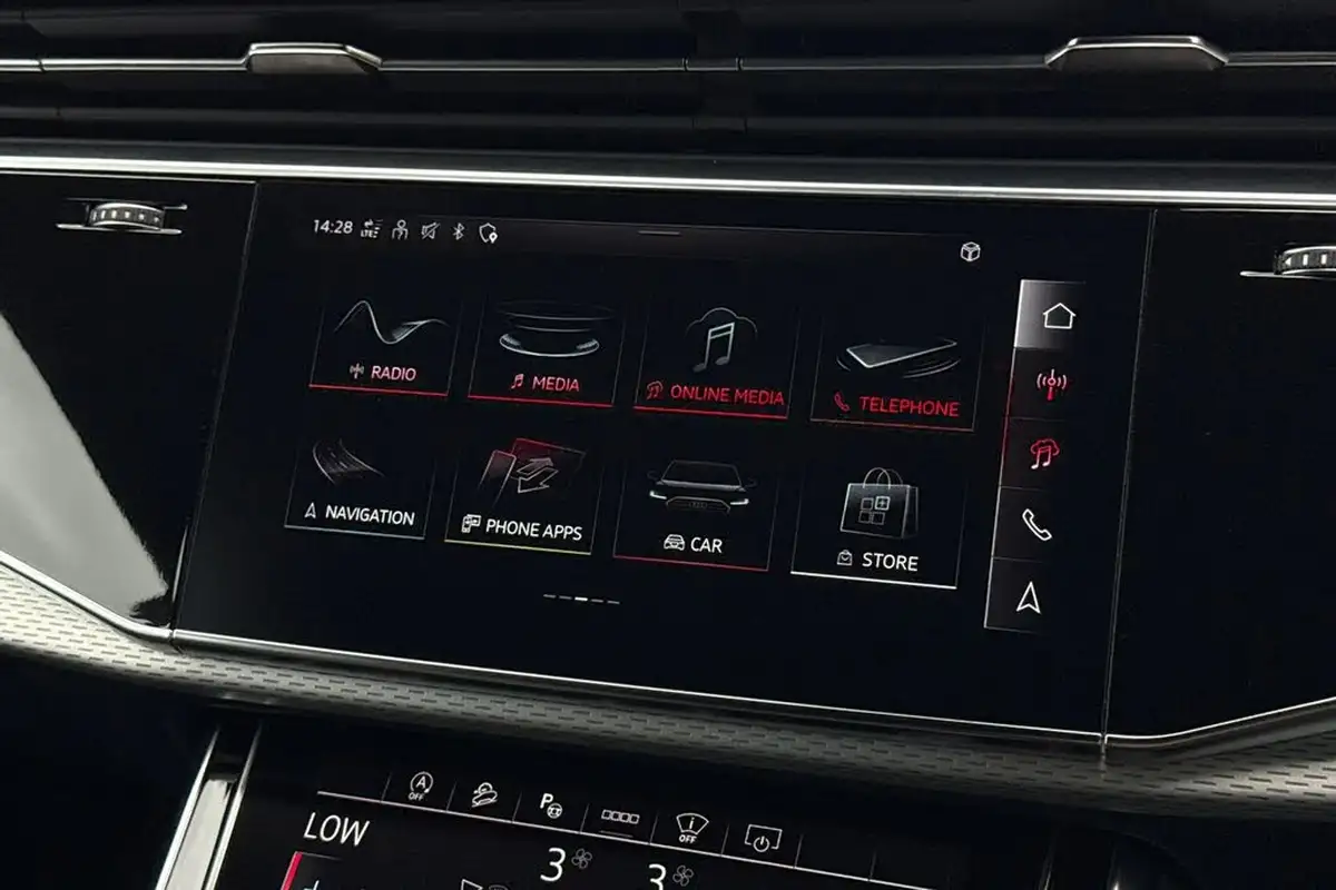 2024-audi-q8-30-55-tfsi-launch-edition-big-27