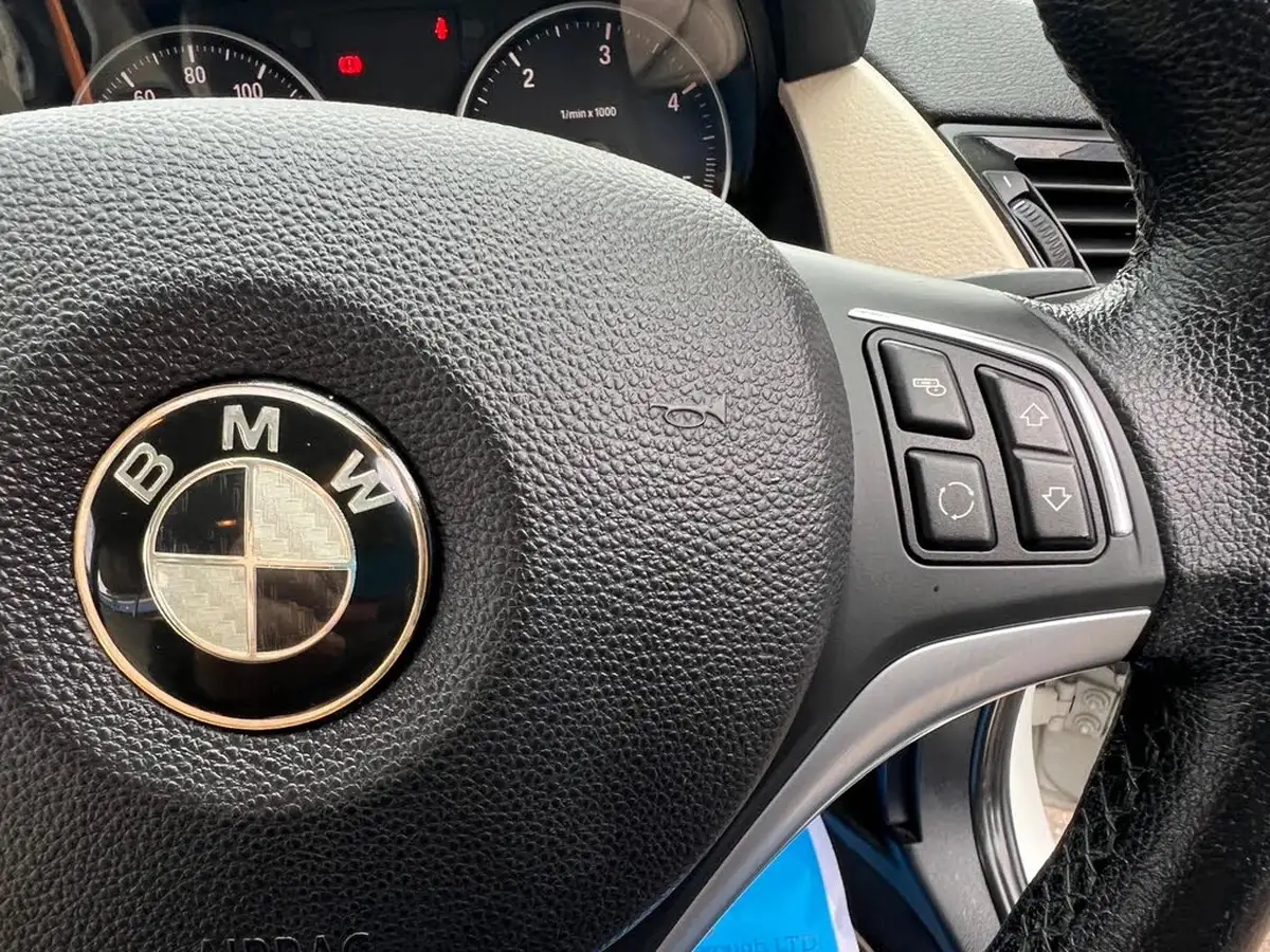 2013-bmw-x1-20td-sdrive18d-xline-auto-big-25