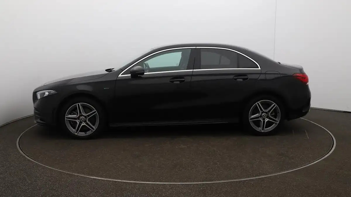 2020-mercedes-benz-a-class-13-a250e-amg-line-saloon-4d-big-64