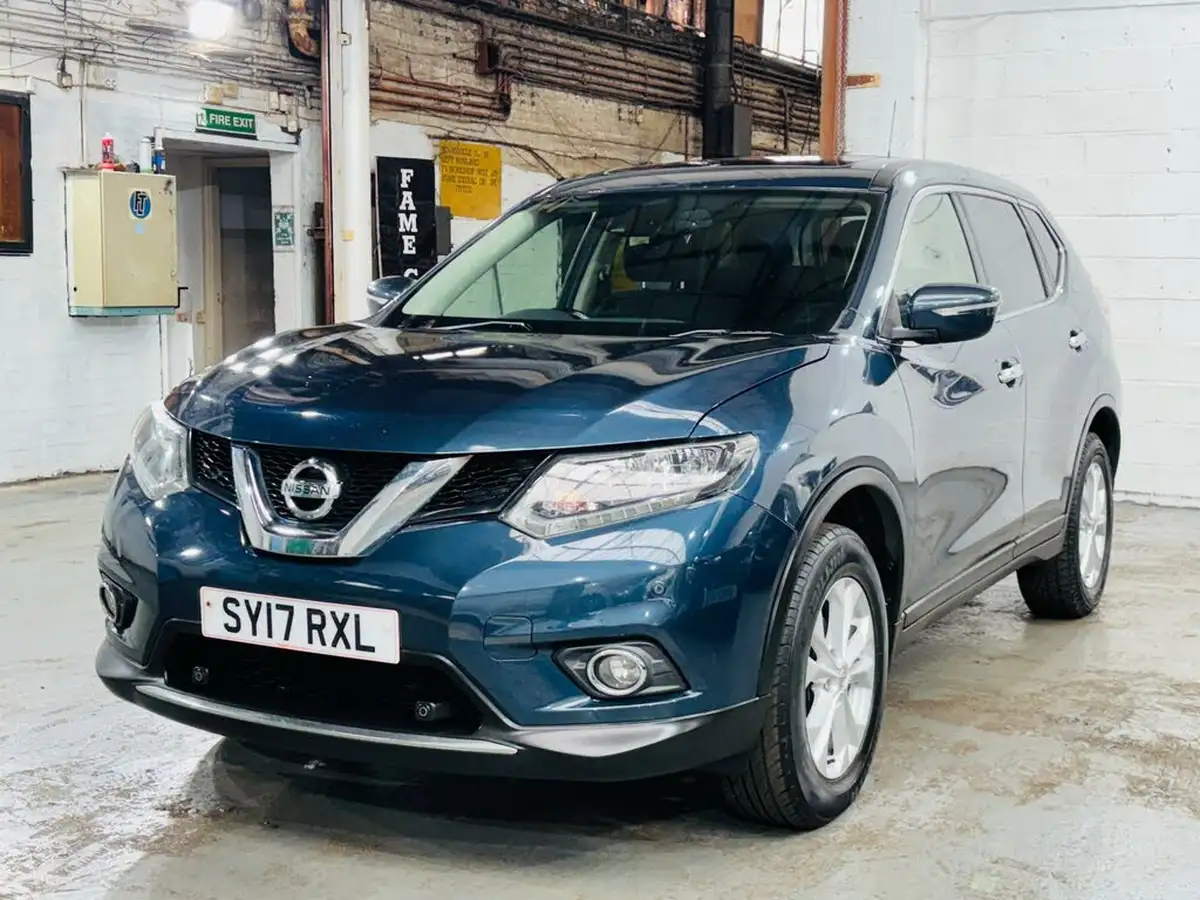 2017-nissan-x-trail-16dci-acenta-ss-big-2