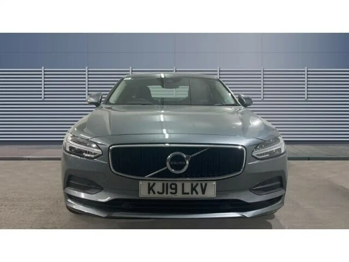 2019-volvo-s90-20-t4-momentum-big-2