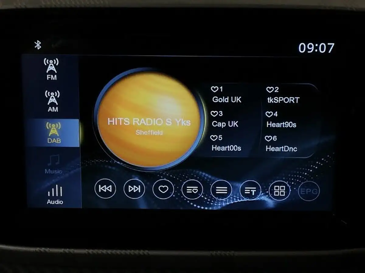 2023-mg-mg3-15-vti-tech-exclusive-nav-big-12