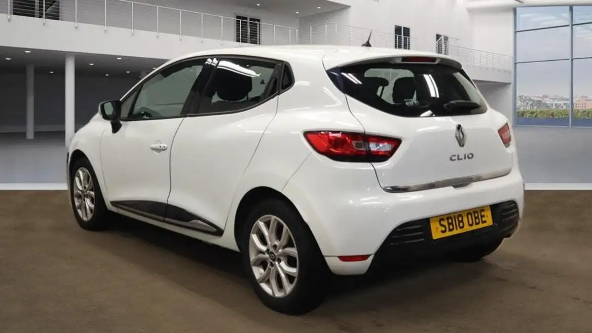 2018-renault-clio-12-dynamique-nav-big-2