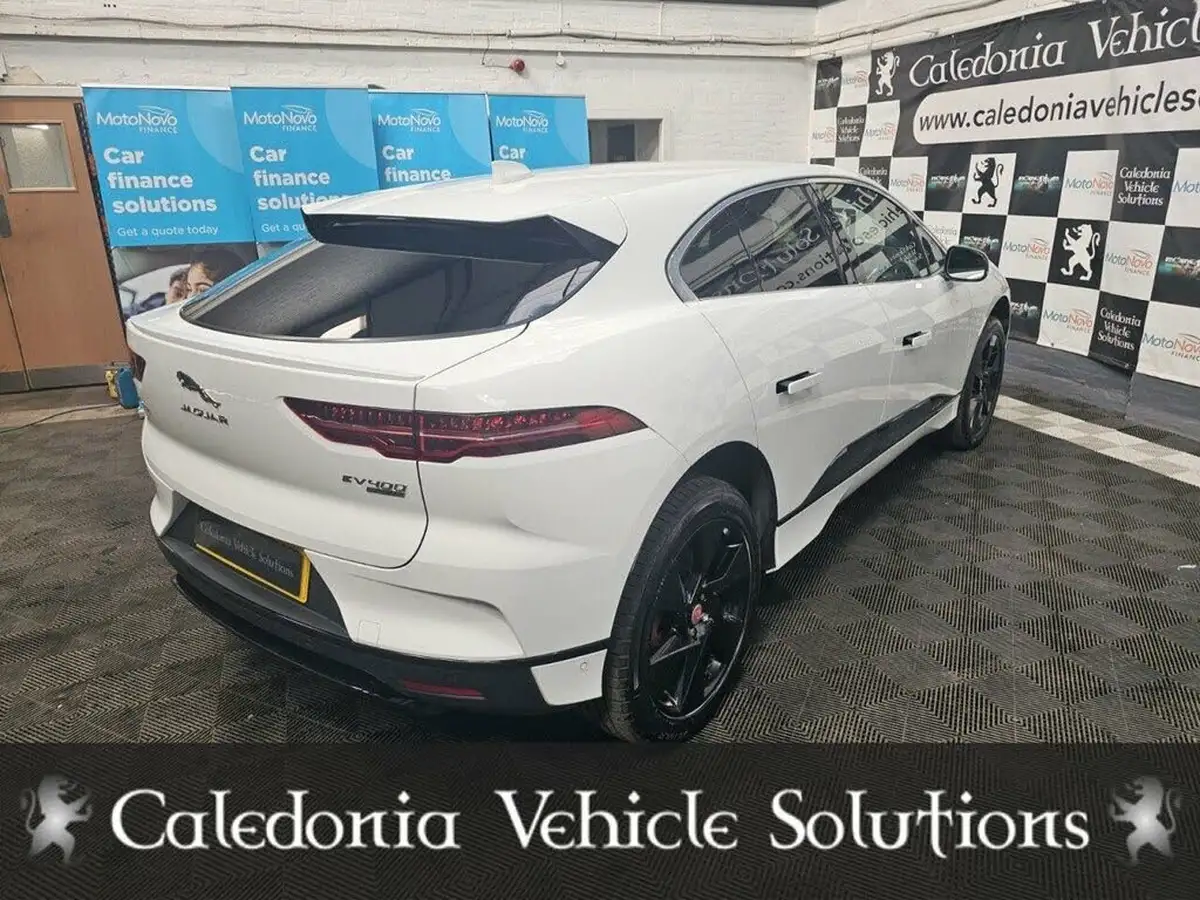 2019-jaguar-i-pace-ev400-se-big-63