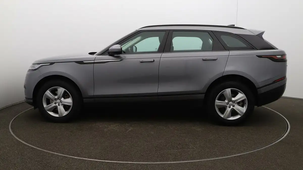 2022-land-rover-range-rover-velar-20-d200-velar-big-65