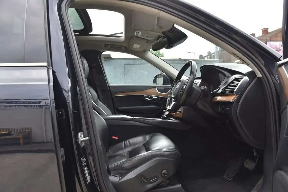 2016-volvo-xc90-20td-d5-inscription-big-26
