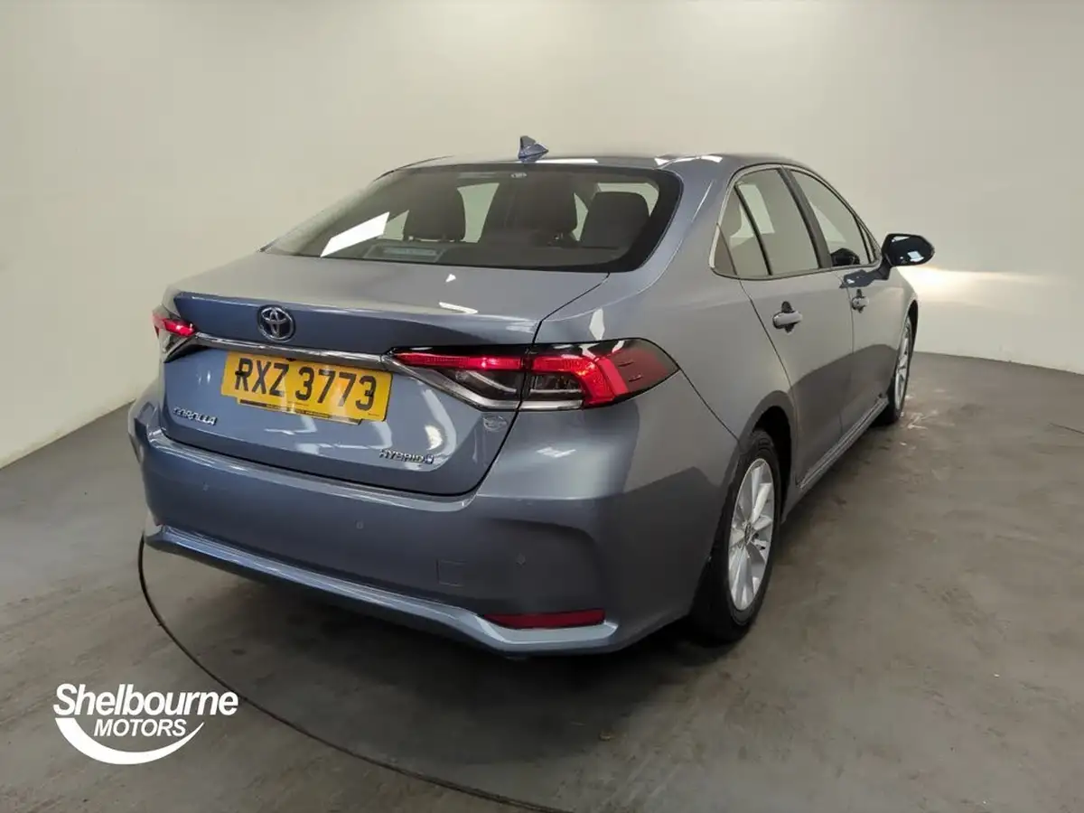 2022-toyota-corolla-18-vvt-i-icon-tech-saloon-4d-big-12