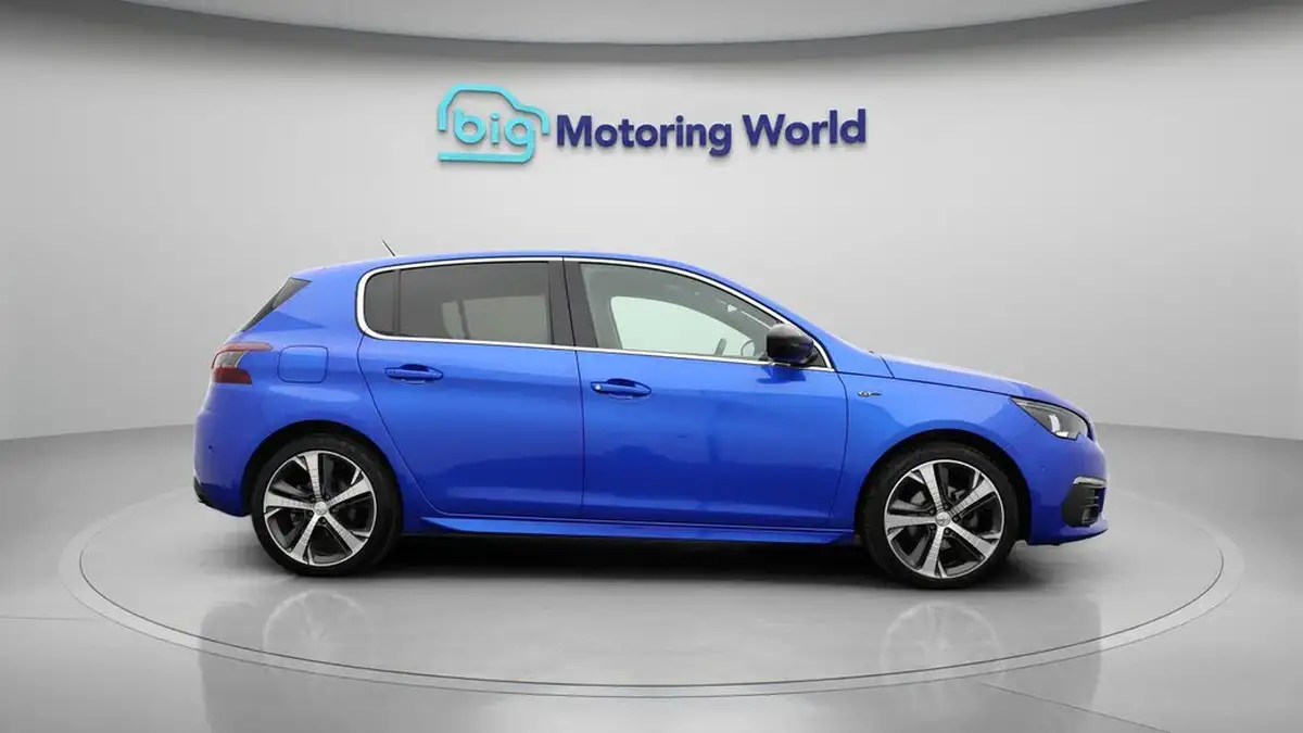 2021-peugeot-308-15-bluehdi-gt-premium-eat8-big-7