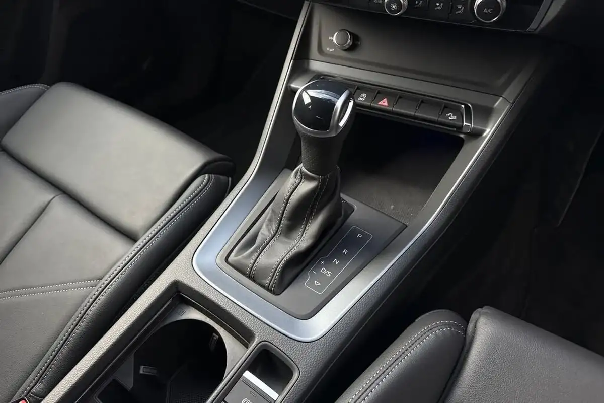 2024-audi-q3-15-35-tfsi-black-edition-sportback-s-tronic-big-19
