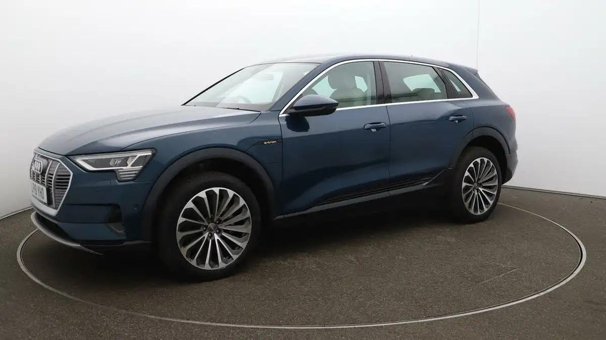 2019-audi-e-tron-55e-big-63