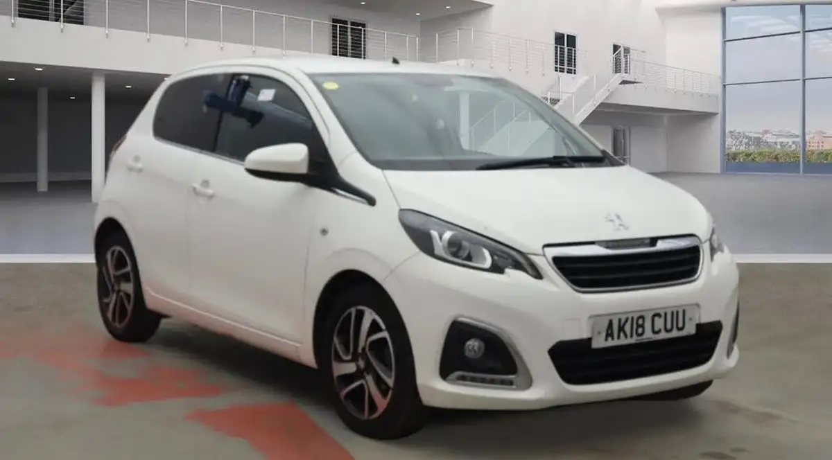 2018-peugeot-108-12-puretech-allure-hatchback-5d-big-0