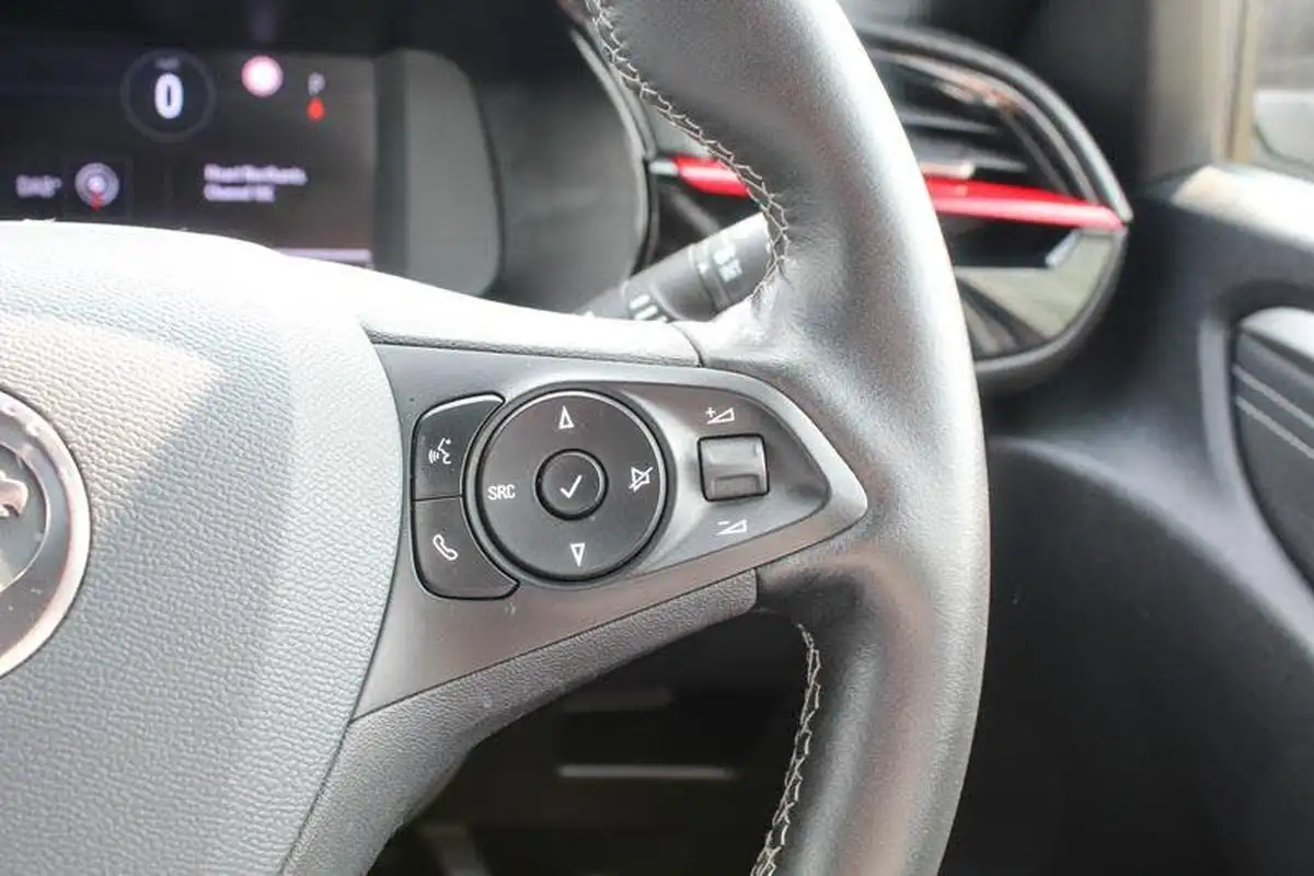 2022-vauxhall-corsa-e-gs-line-electric-big-31