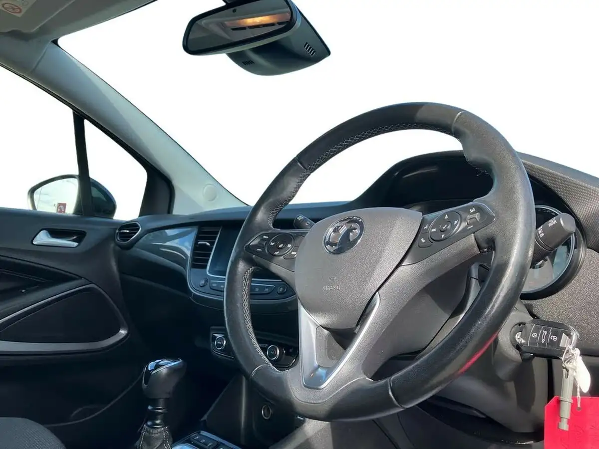 2022-vauxhall-crossland-12-elite-edition-130ps-big-8
