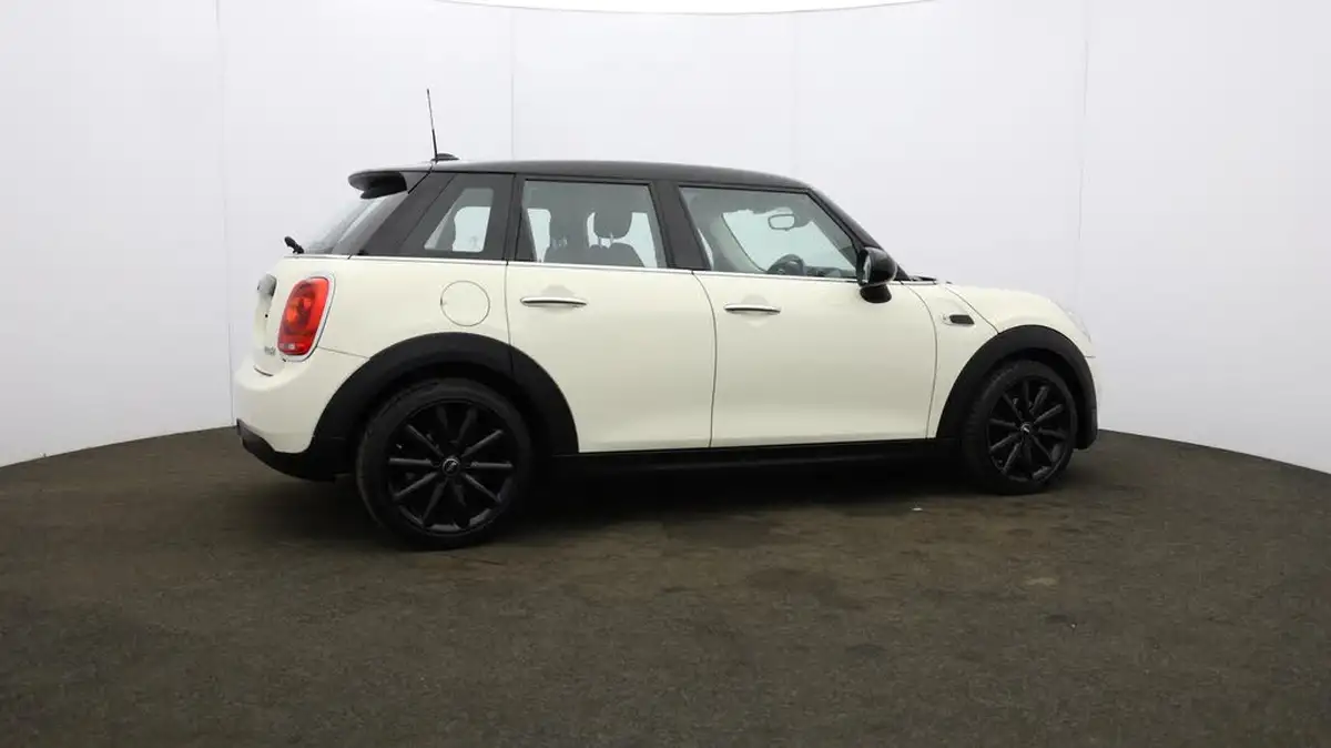 2017-mini-cooper-15-cooper-ss-hatchback-5d-big-56