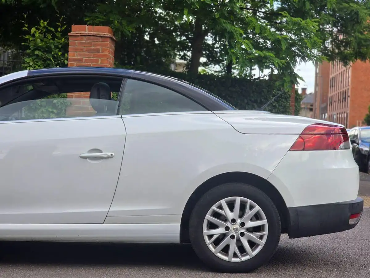 2014-renault-megane-16td-dynamique-big-32