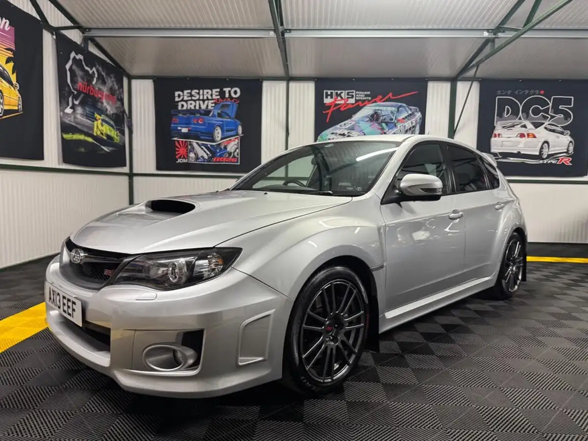2013-subaru-wrx-25-sti-type-uk-hatchback-5d-big-9