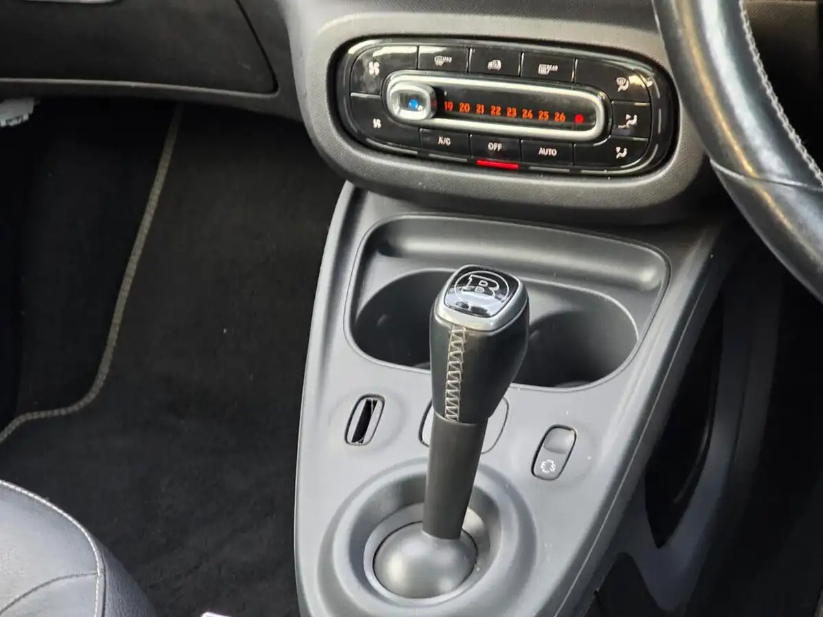 2017-smart-forfour-09-brabus-sport-premiumss-twinamic-big-35