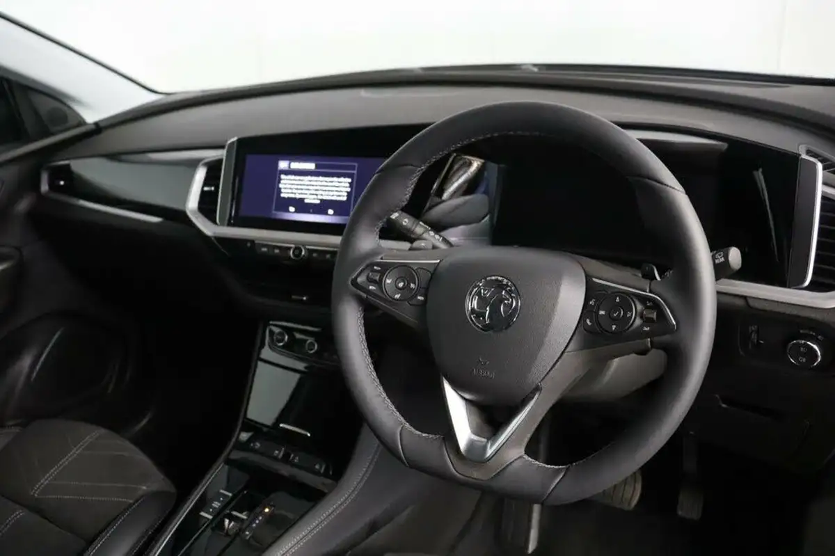 2024-vauxhall-grandland-12-ultimate-130ps-auto-big-22