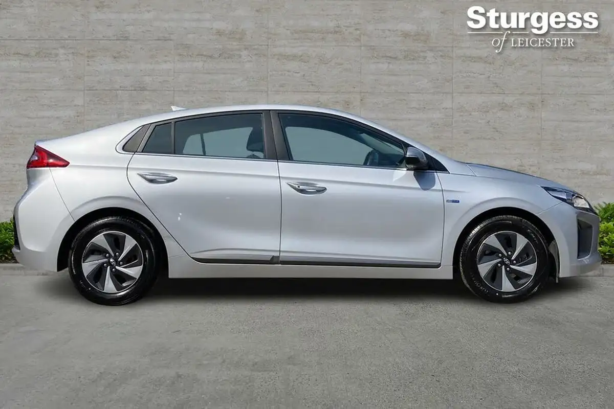 2019-hyundai-ioniq-16-gdi-premium-hybrid-big-7