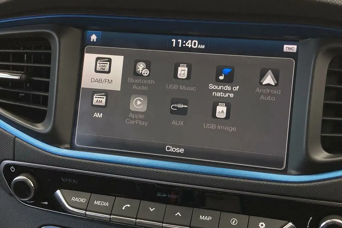 2019-hyundai-ioniq-16-gdi-premium-hybrid-big-31